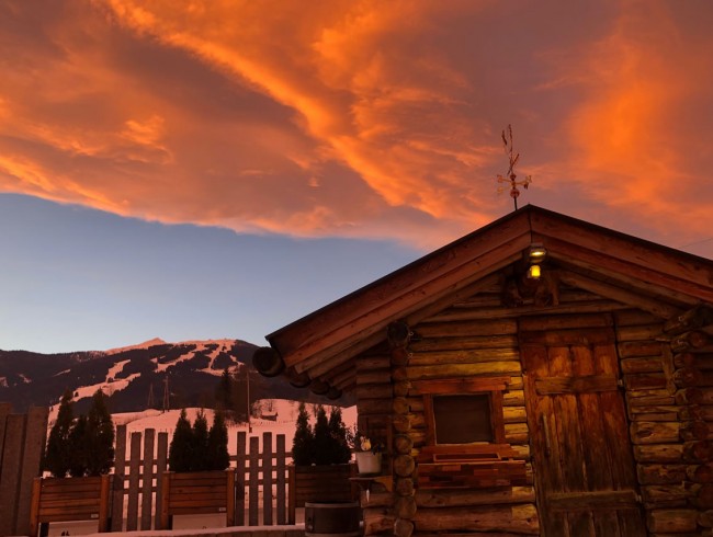 Winterstimmung mit Morgenrot in Flachau